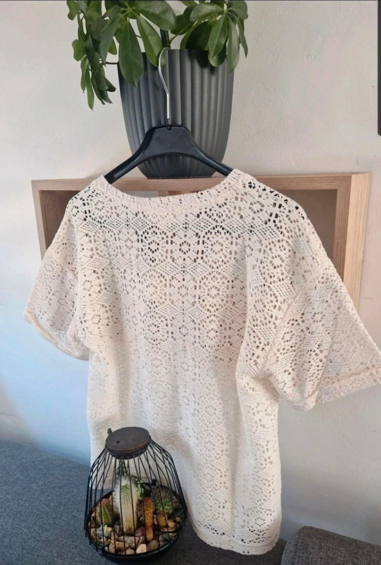 ✨ T-shirt de renda branco IN APRIL 1986 Novo com etiqueta Tamanho M/L ✨ – photo 3